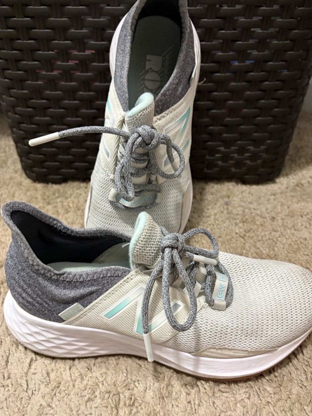 New Balance Womens Sneakers - Size 7